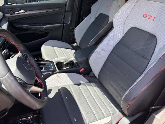 Used 2025 Volkswagen GTI SE FWD image 19