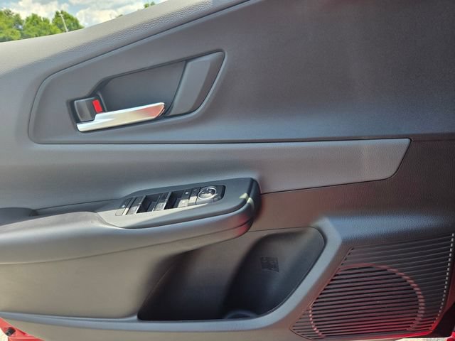 Used 2025 Toyota Prius XLE FWD image 29