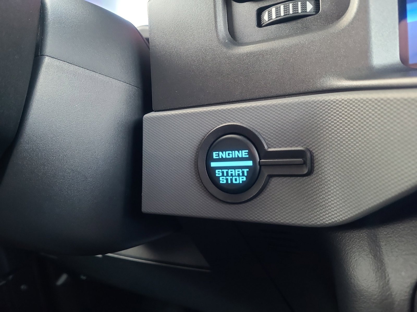 Certified 2024 Ford Bronco Everglades image 29