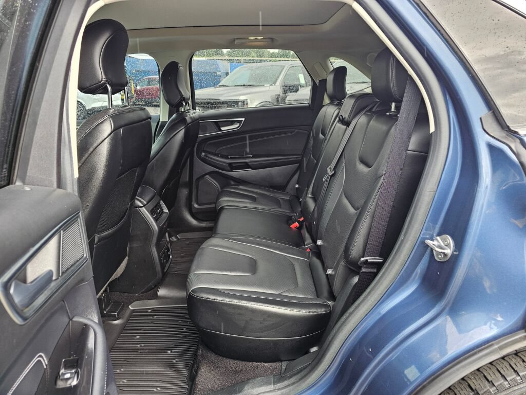 Certified 2019 Ford Edge Titanium w/ Equipment Group 301A AWD/4WD image 12