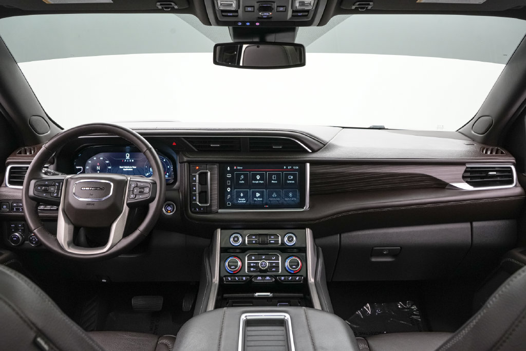 Used 2023 GMC Yukon Denali AWD/4WD image 18