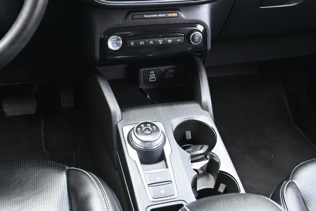 Certified 2024 Ford Escape Platinum AWD/4WD image 28