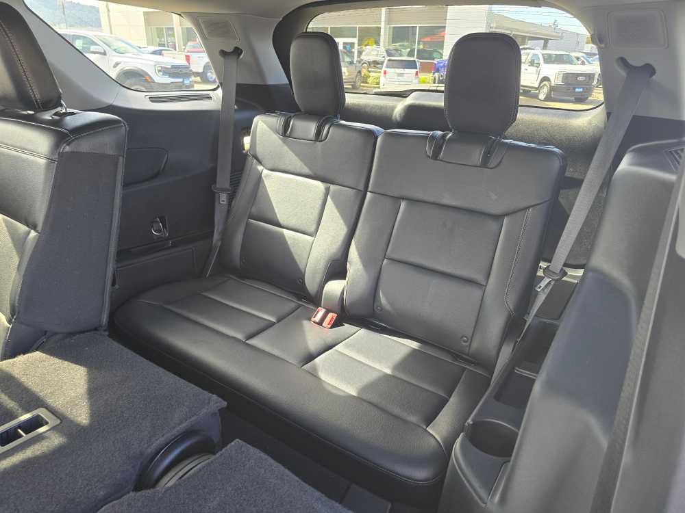 Certified 2021 Ford Explorer Limited w/ Hybrid Equipment Group 310A AWD/4WD image 17