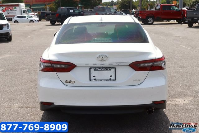 Used 2023 Toyota Camry XLE FWD image 6