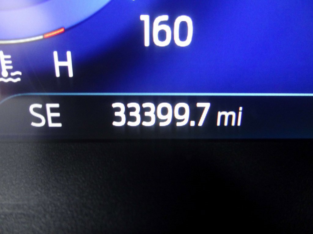 Certified 2022 Ford Explorer Platinum w/ Equipment Group 601A image 8