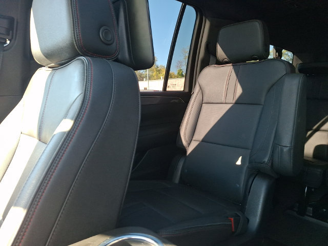Used 2023 Chevrolet Suburban RST w/ Luxury Package AWD/4WD image 21