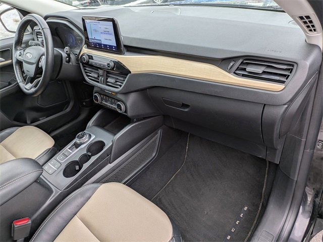 Certified 2022 Ford Escape Titanium w/ Titanium Elite Package image 24