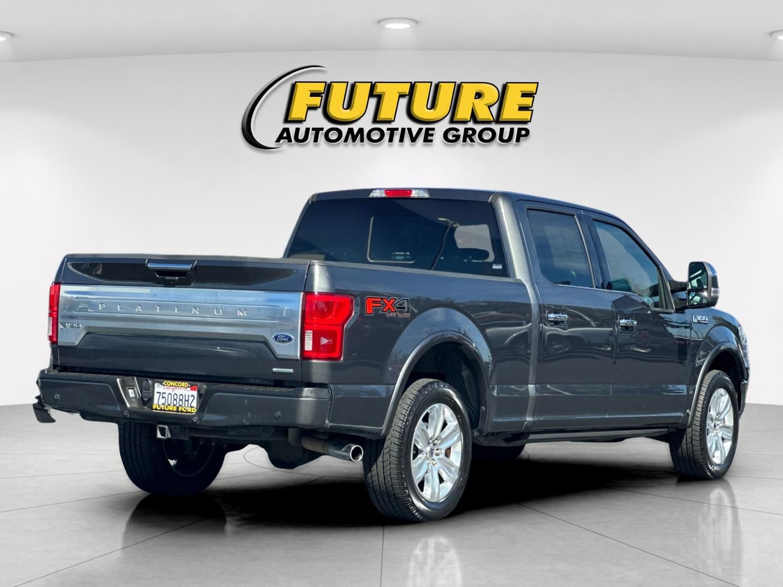 Certified 2018 Ford F150 Platinum w/ Equipment Group 701A Luxury AWD/4WD image 3