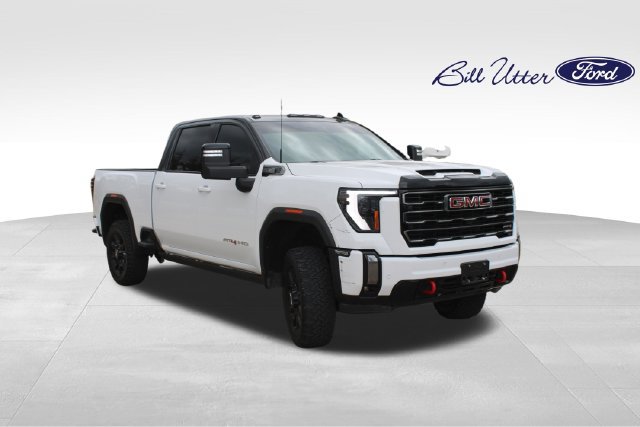 Used 2024 GMC Sierra 2500 AT4 w/ AT4 Premium Plus Package AWD/4WD image 3