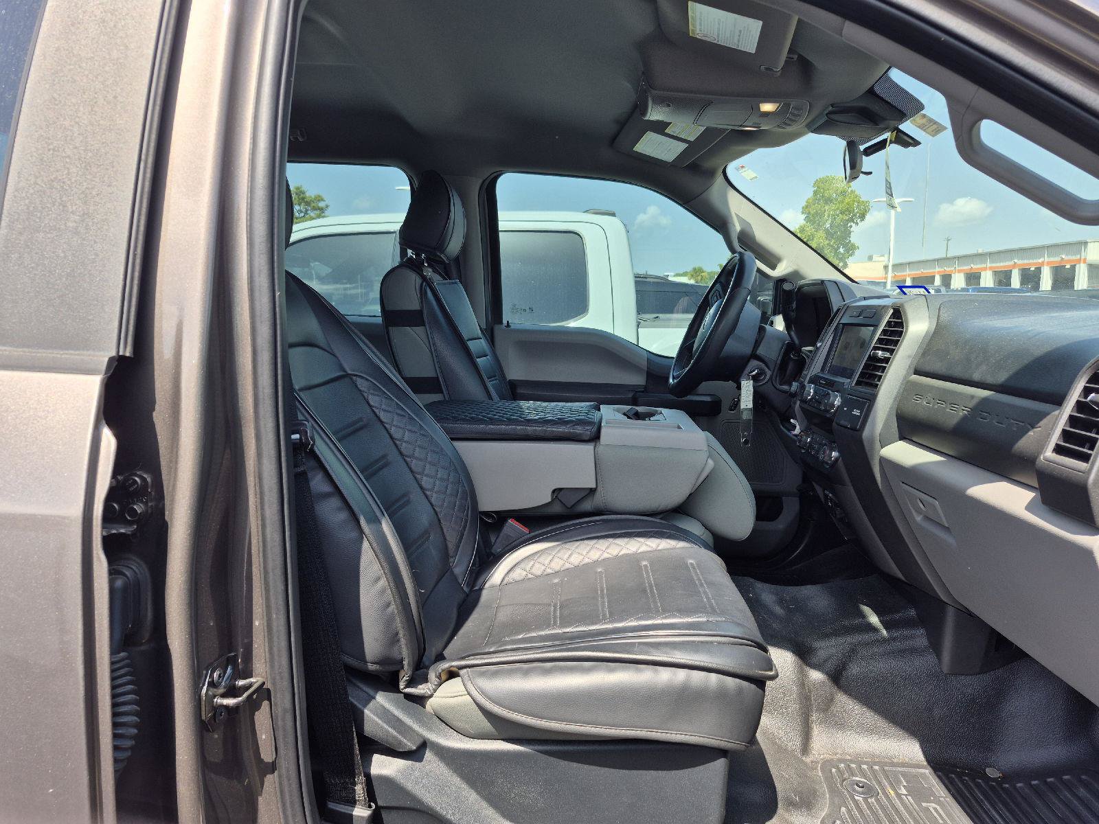 Certified 2020 Ford F250 XL w/ STX Appearance Package AWD/4WD image 7