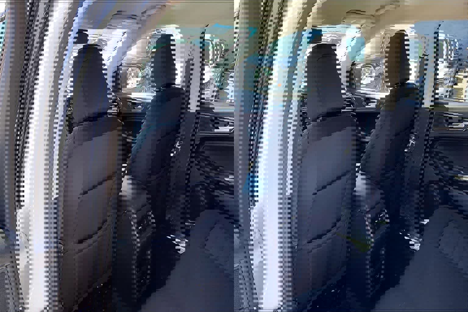 Certified 2021 Ford Edge SE FWD image 14