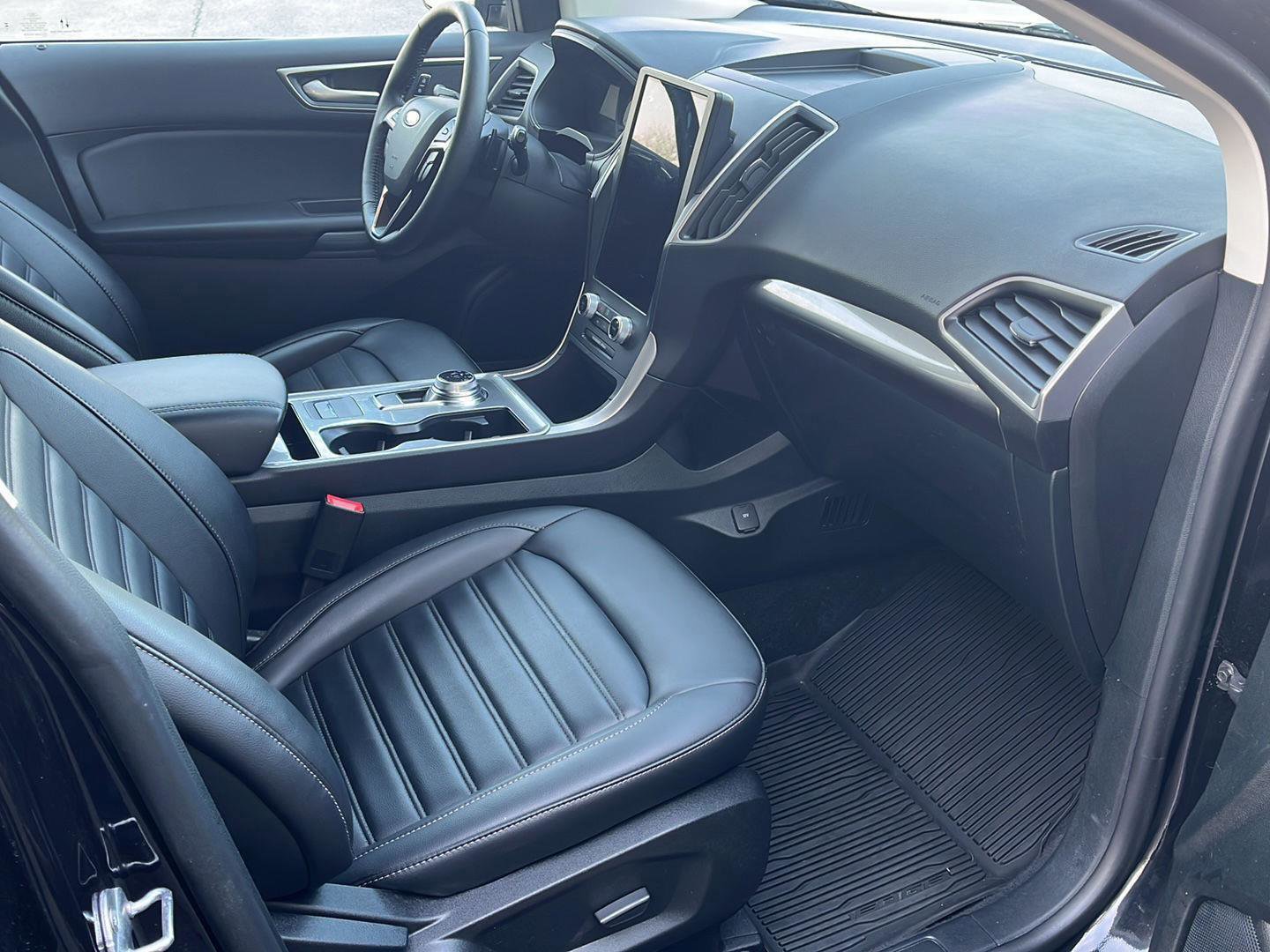 Certified 2024 Ford Edge SEL w/ Convenience Package image 12