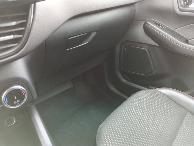 Certified 2025 Ford Escape ST-Line AWD/4WD image 46