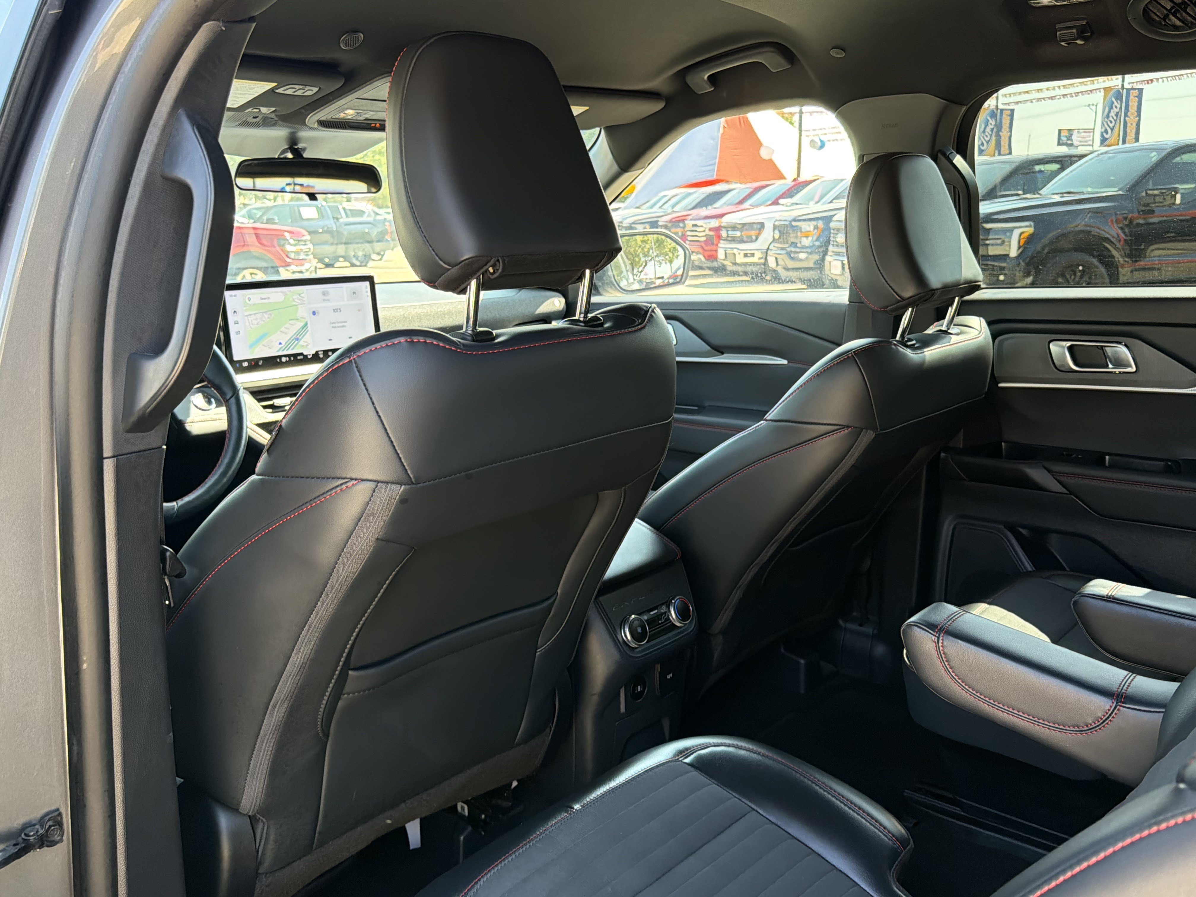 Certified 2025 Ford Explorer ST-Line AWD/4WD image 14