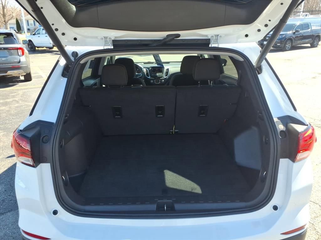Used 2024 Chevrolet Equinox LT image 30