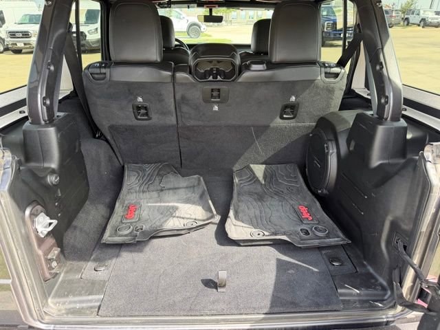 Used 2021 Jeep Wrangler Unlimited Sahara image 7