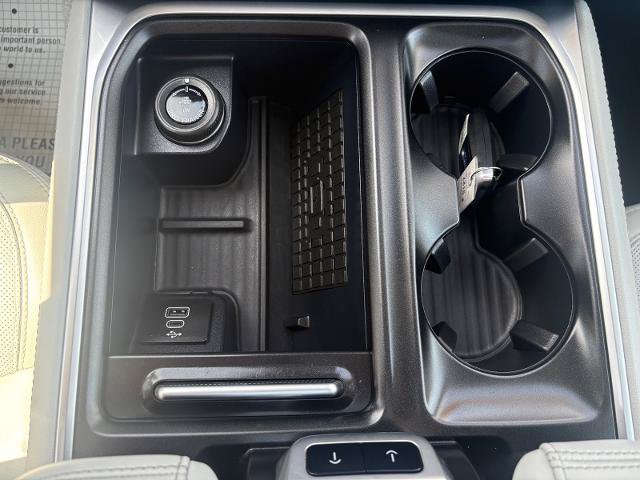 Certified 2025 Ford Expedition Max Platinum w/ Driver's Package AWD/4WD image 23