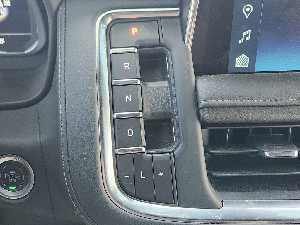 Used 2024 Chevrolet Tahoe High Country AWD/4WD image 19