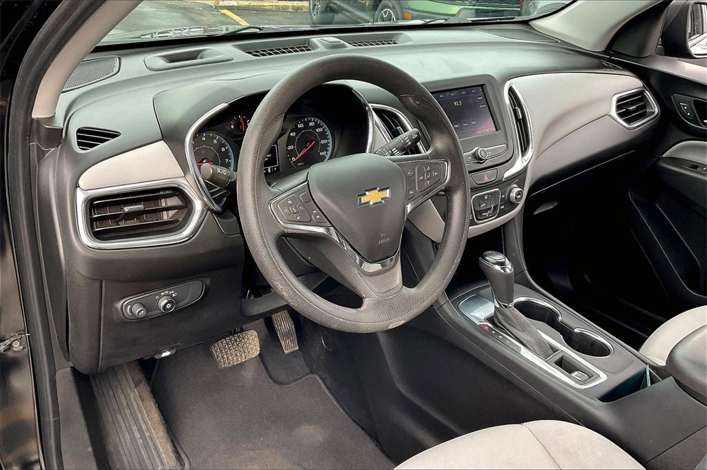 Used 2020 Chevrolet Equinox LS w/ LS Convenience Package image 12
