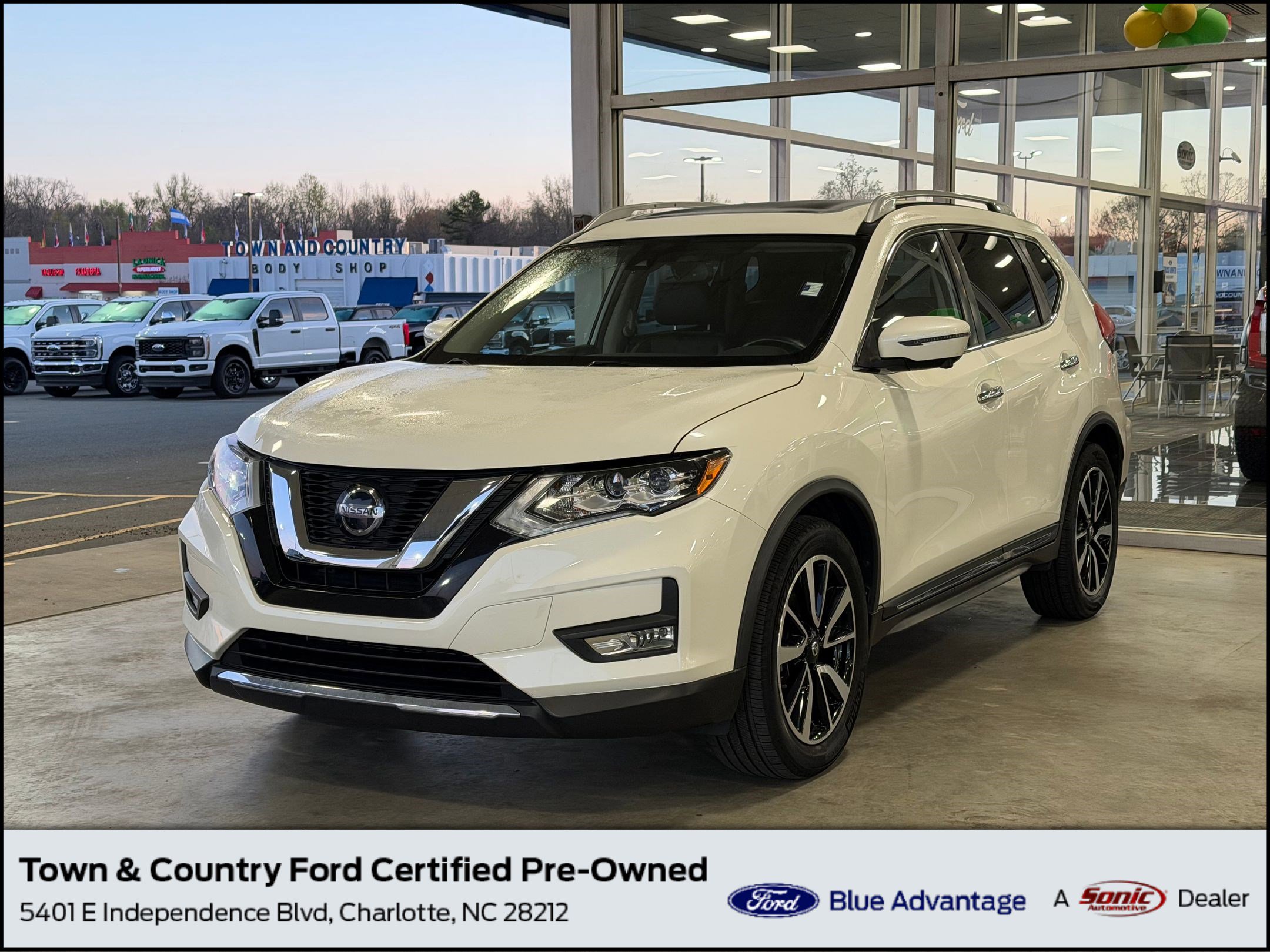 Used 2018 Nissan Rogue SL w/ Premium Package