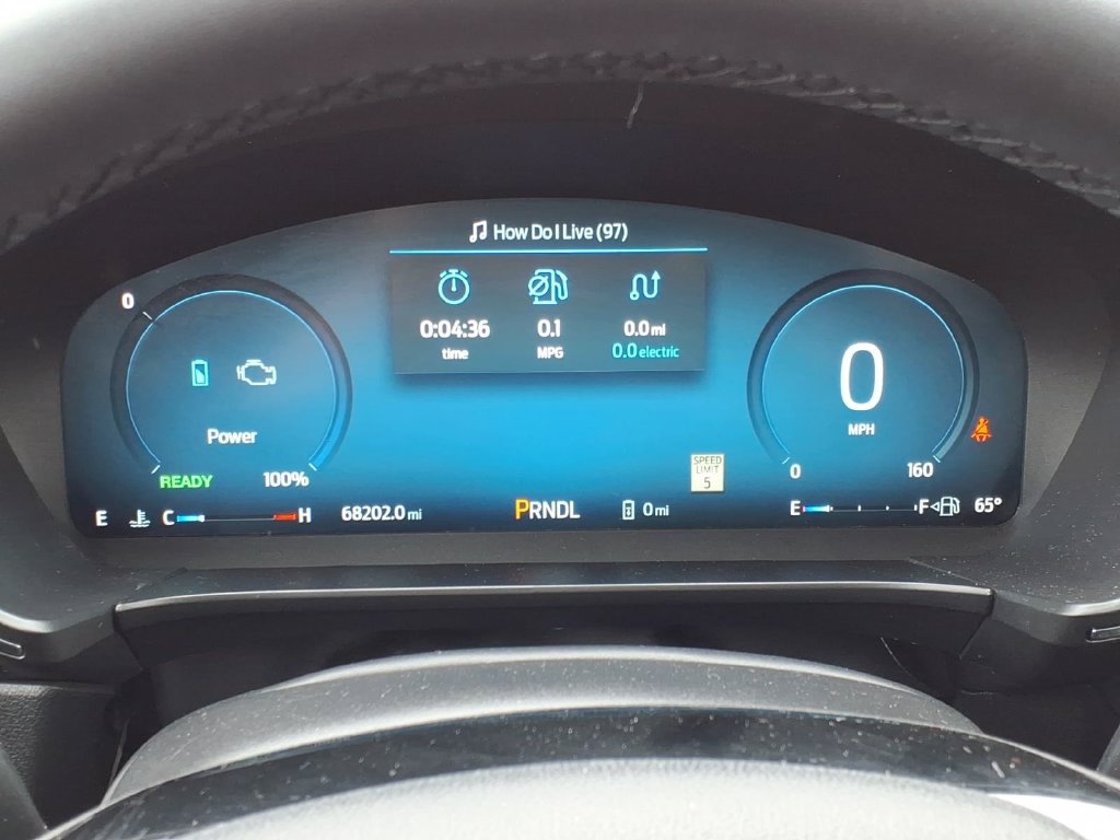 Certified 2023 Ford Escape SE w/ PHEV Premium Package FWD image 22