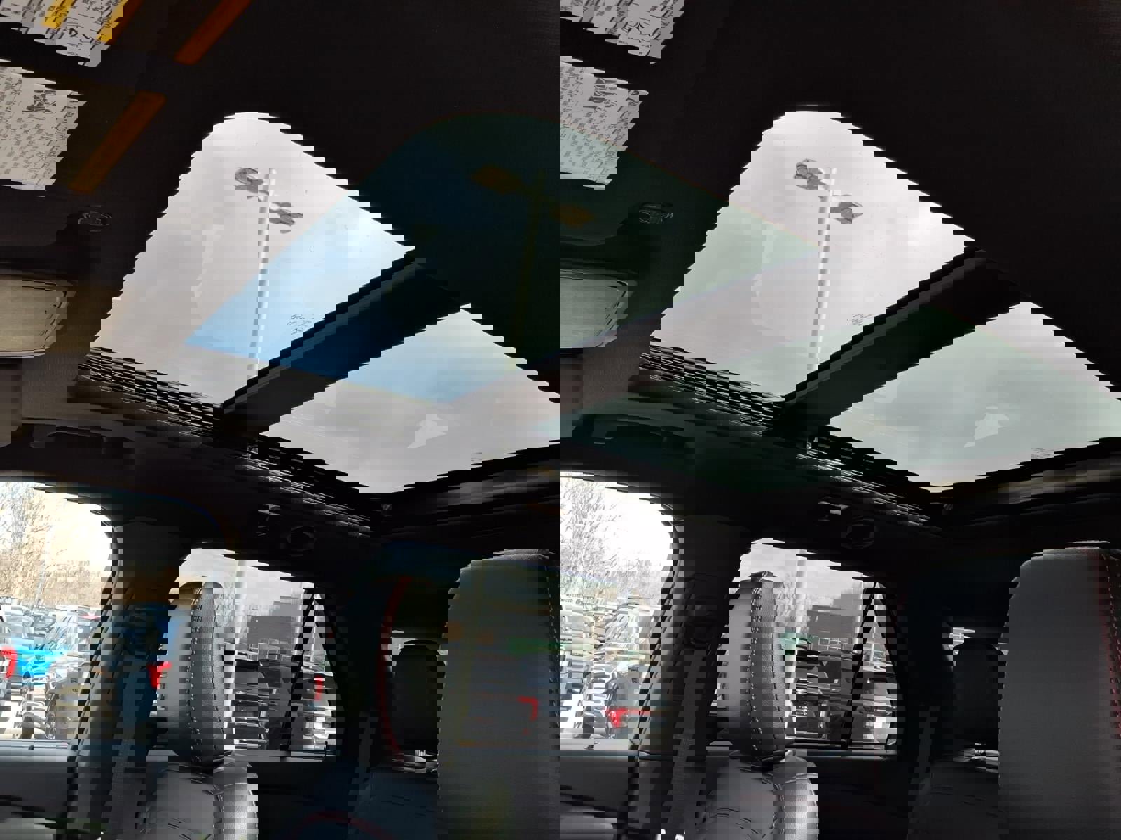 Certified 2024 Ford Explorer ST-Line w/ Class IV Trailer Tow Package image 14