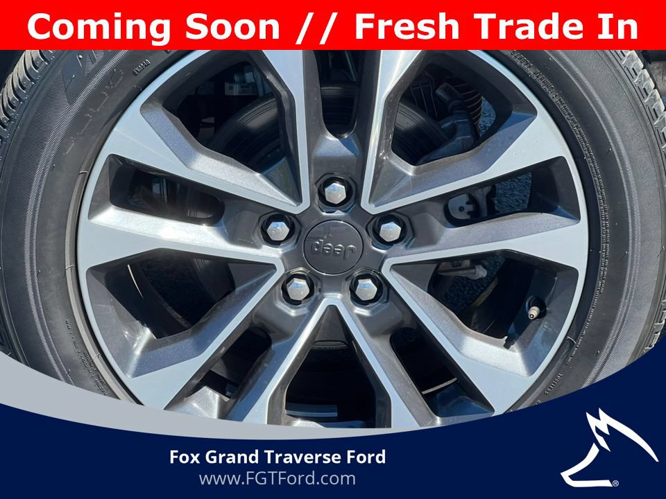 Used 2023 Jeep Grand Cherokee Overland w/ Luxury Tech Group IV AWD/4WD image 8