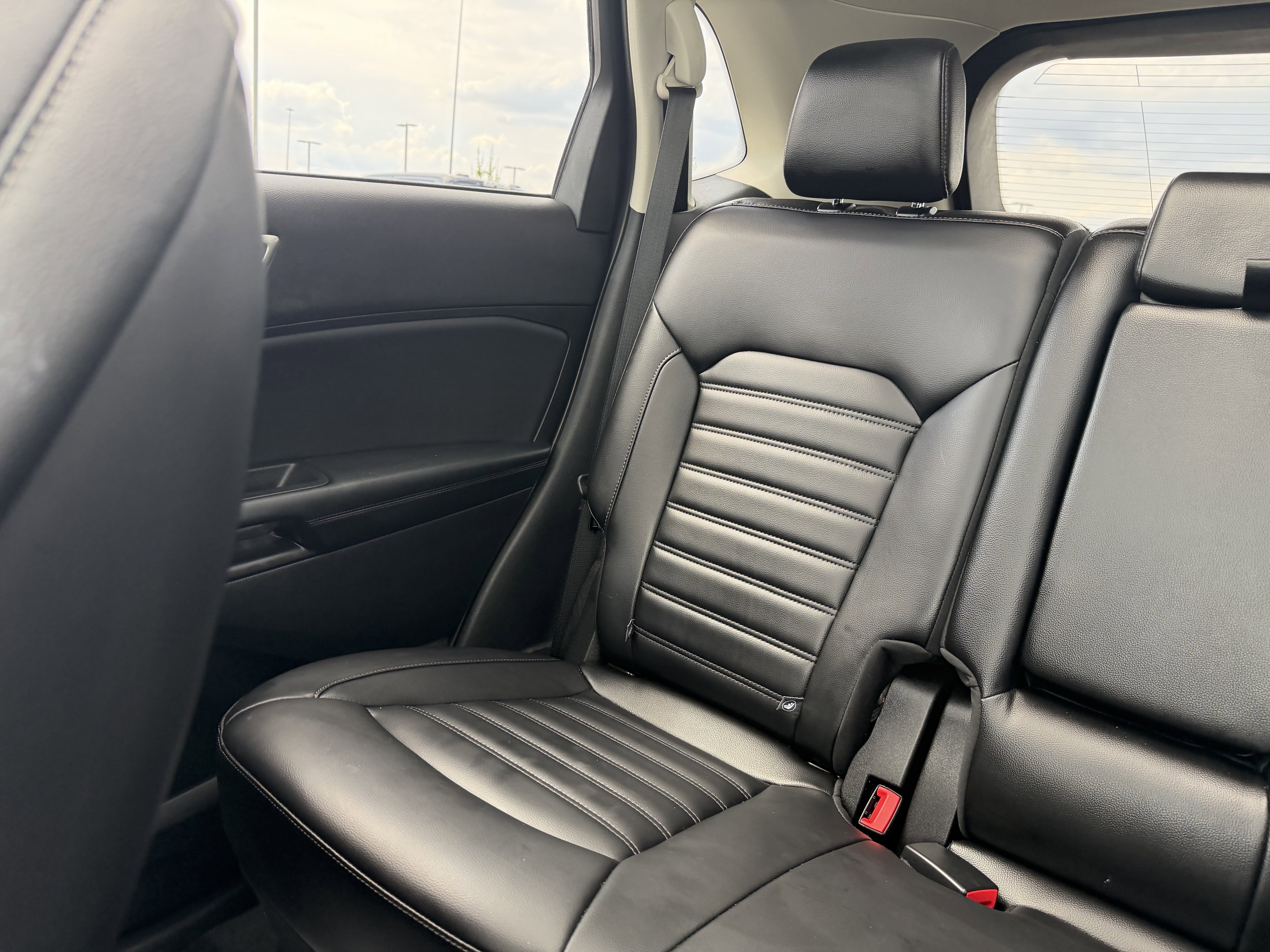 Certified 2024 Ford Edge SEL w/ Convenience Package AWD/4WD image 13
