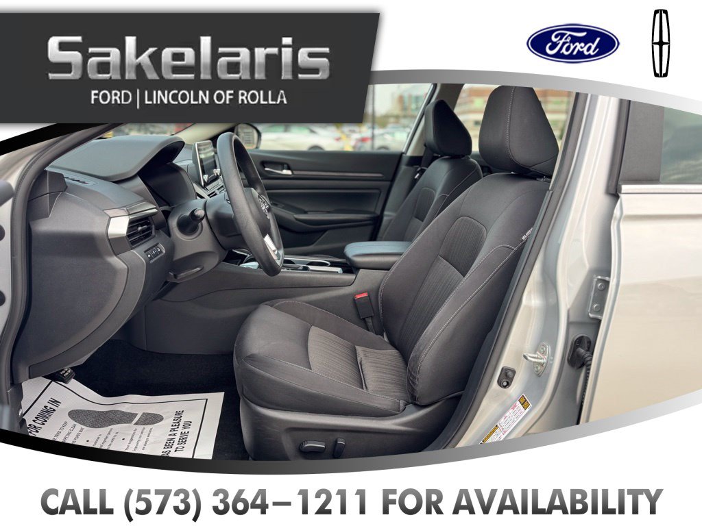 Used 2024 Nissan Altima 2.5 SV FWD image 12