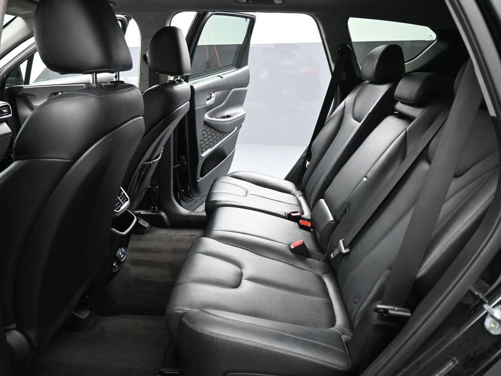 Used 2019 Hyundai Santa Fe Ultimate w/ Cargo Package image 47