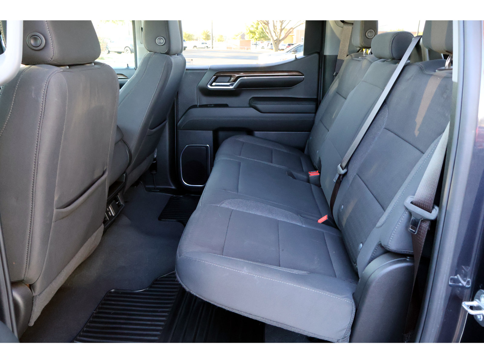 Used 2024 Chevrolet Silverado 1500 LT RWD image 21