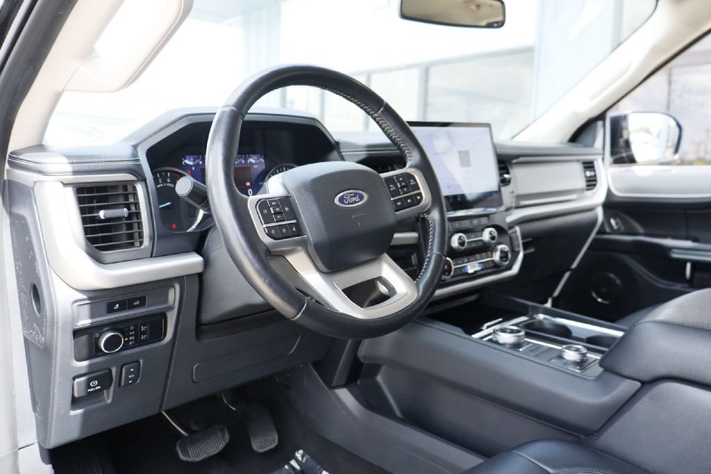 Certified 2024 Ford Expedition Max XLT AWD/4WD image 3