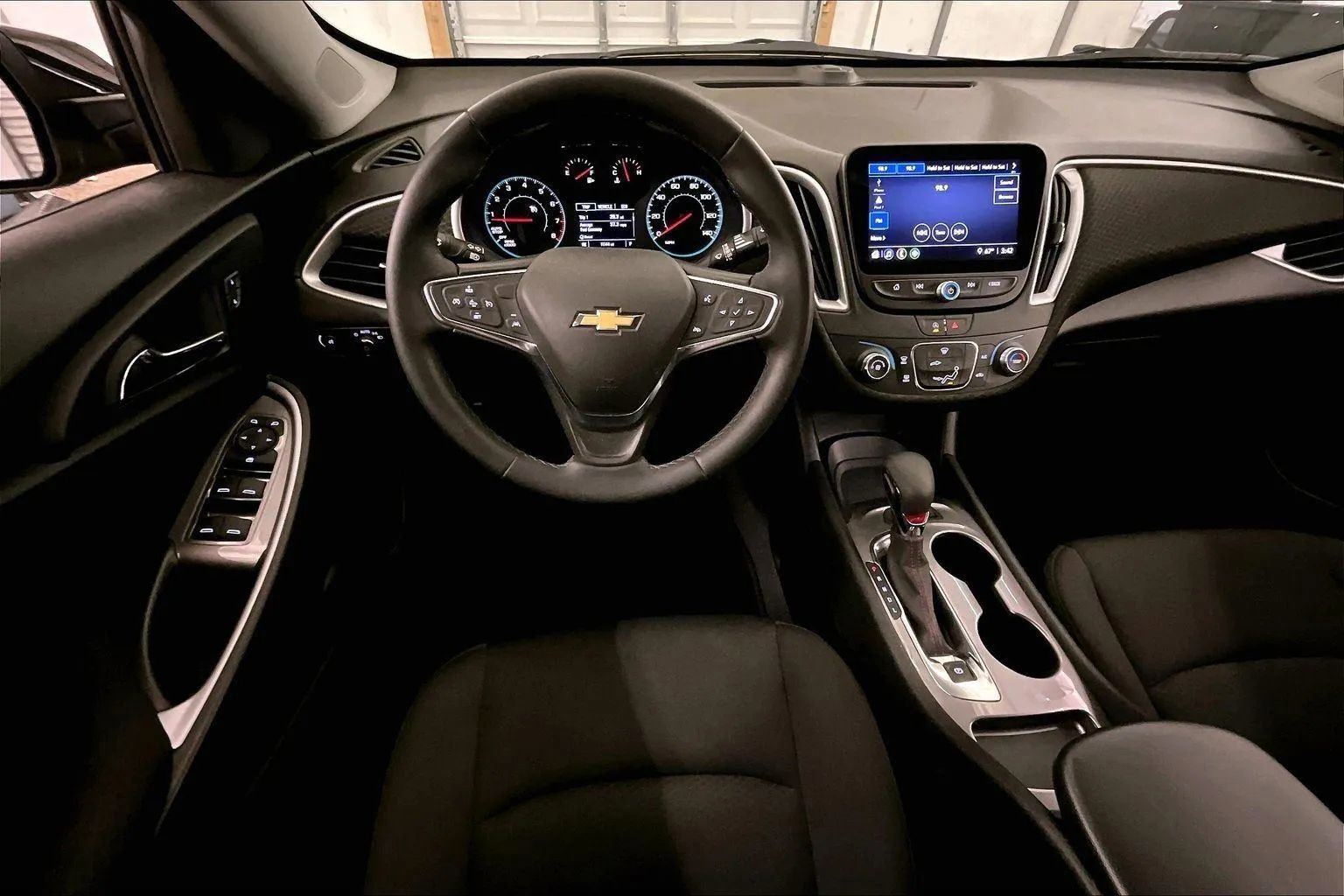 Used 2024 Chevrolet Malibu RS image 5