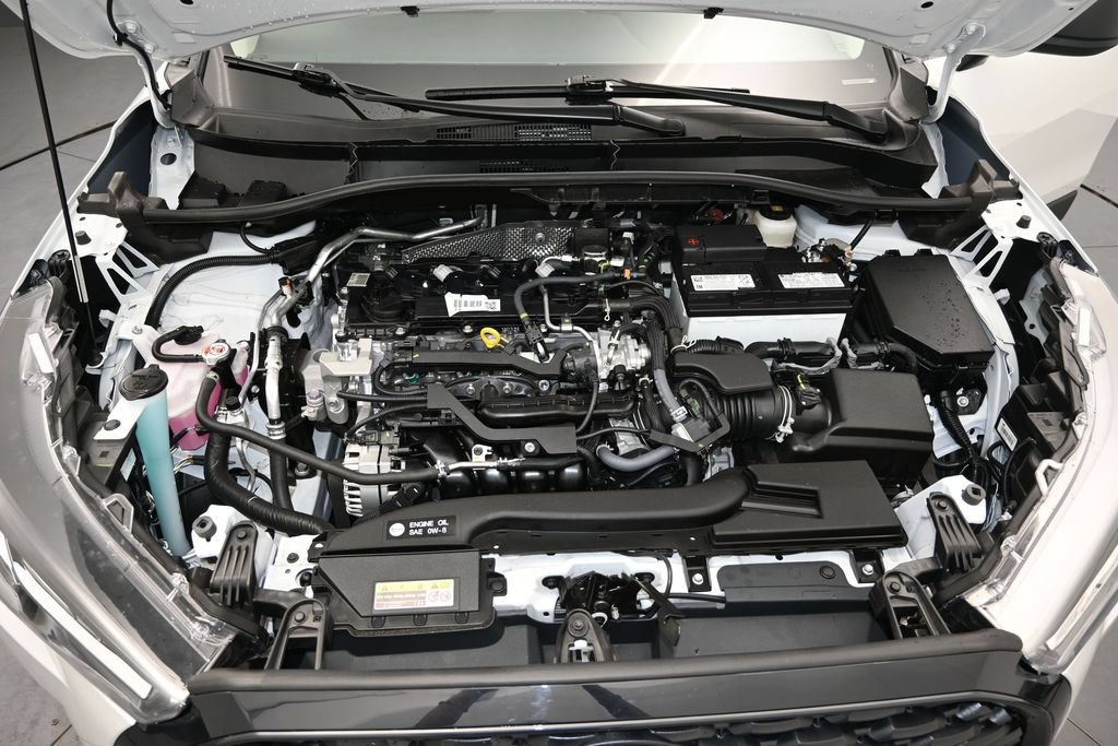 Used 2025 Toyota Corolla Cross L FWD image 12