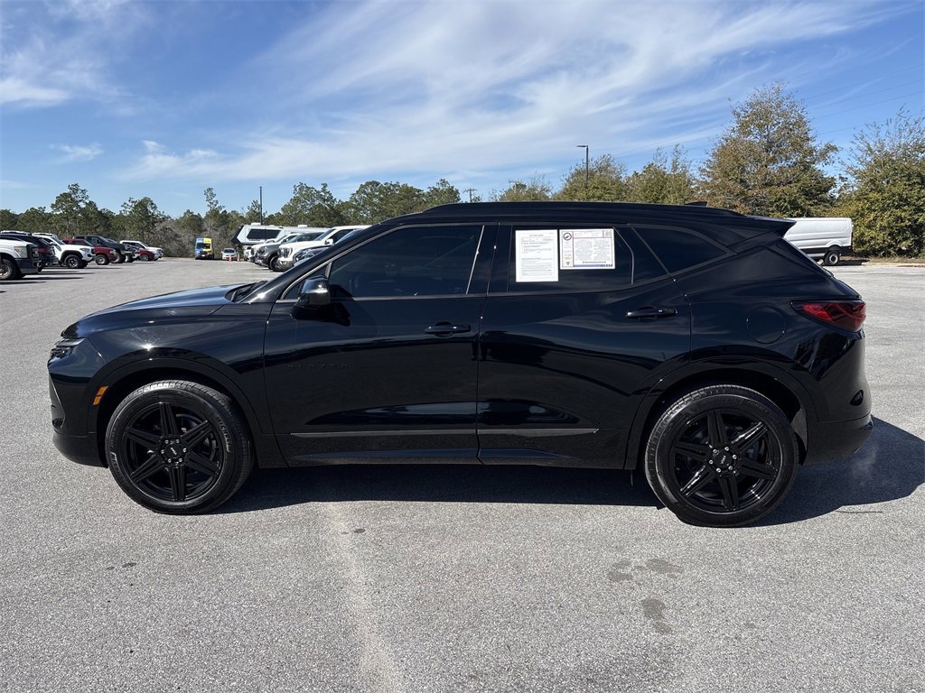 Used 2024 Chevrolet Blazer RS w/ Enhanced Convenience Package image 2