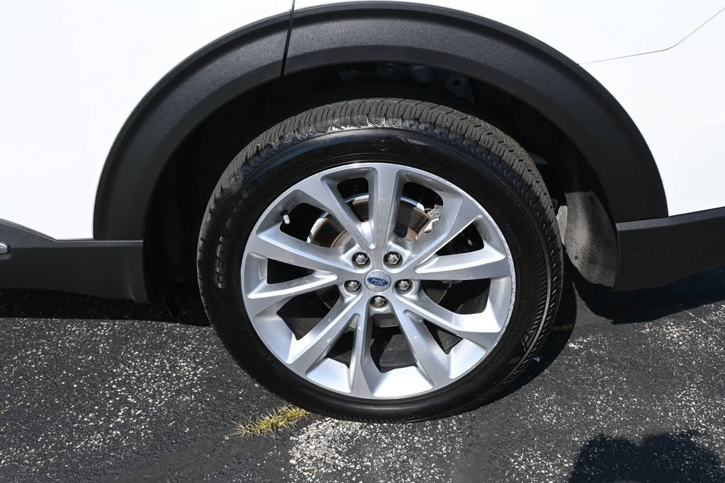Certified 2021 Ford Explorer Platinum w/ Equipment Group 601A AWD/4WD image 14
