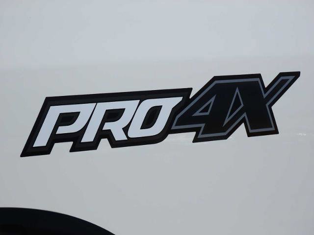 Used 2024 Nissan Titan PRO-4X w/ Pro-4x Convenience Package image 15