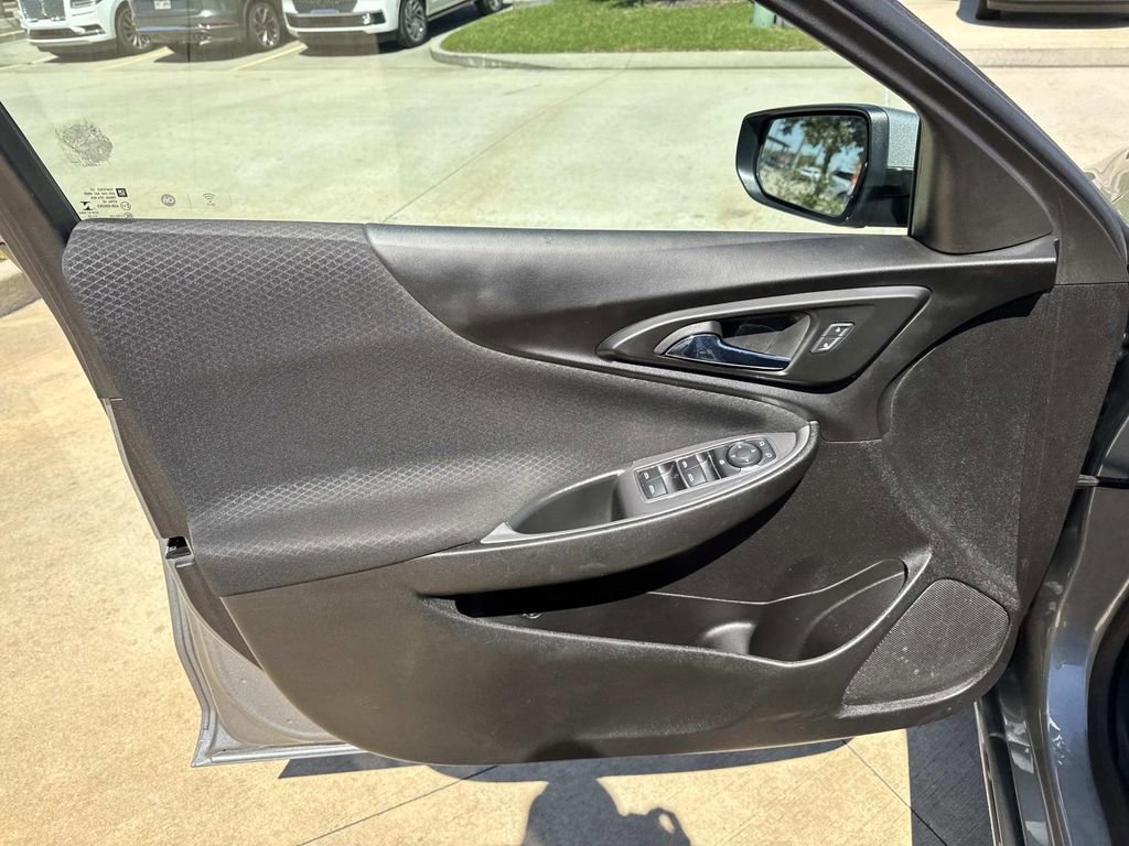 Used 2023 Chevrolet Malibu LT image 22