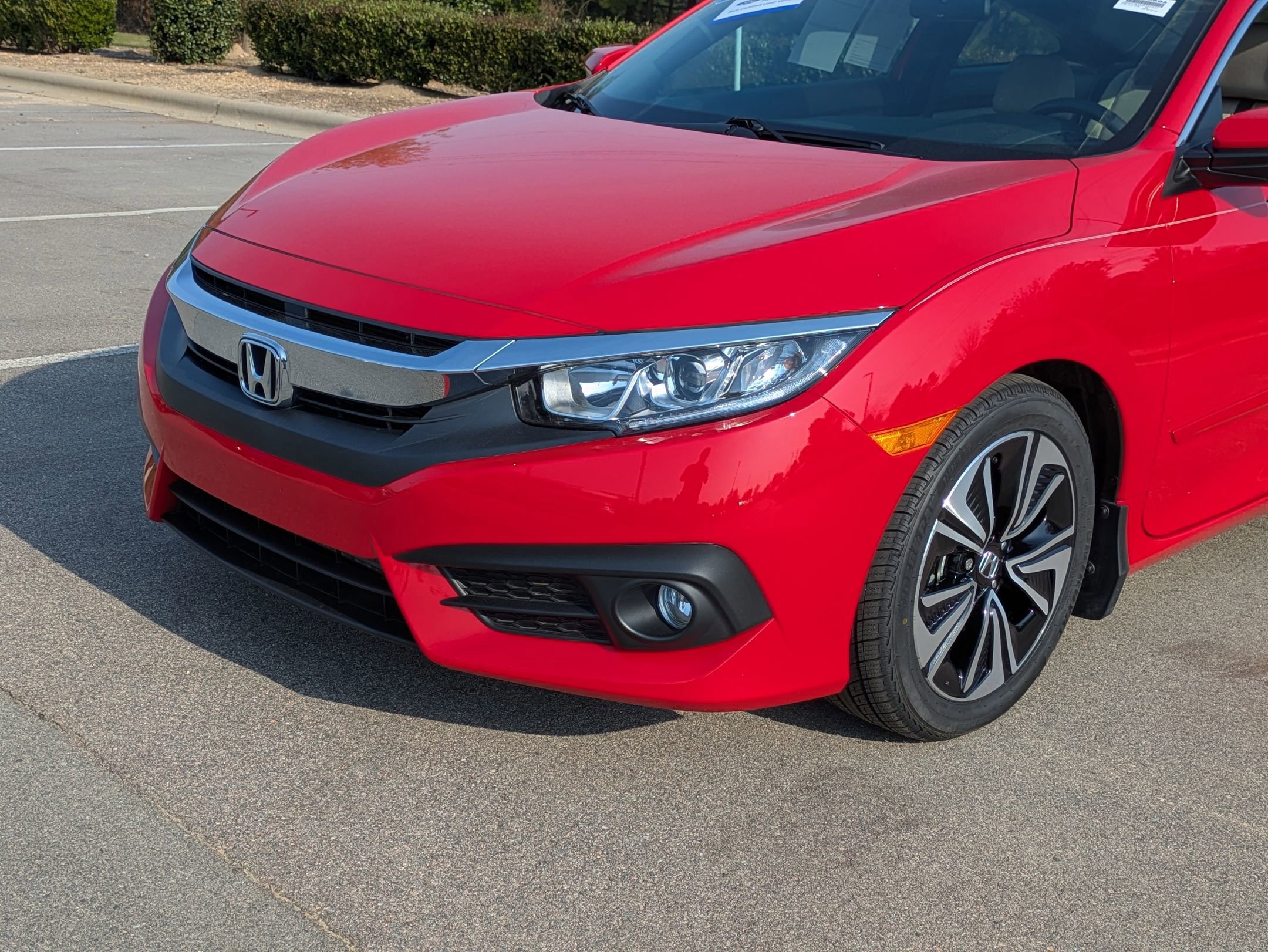 Used 2017 Honda Civic EX-T image 2