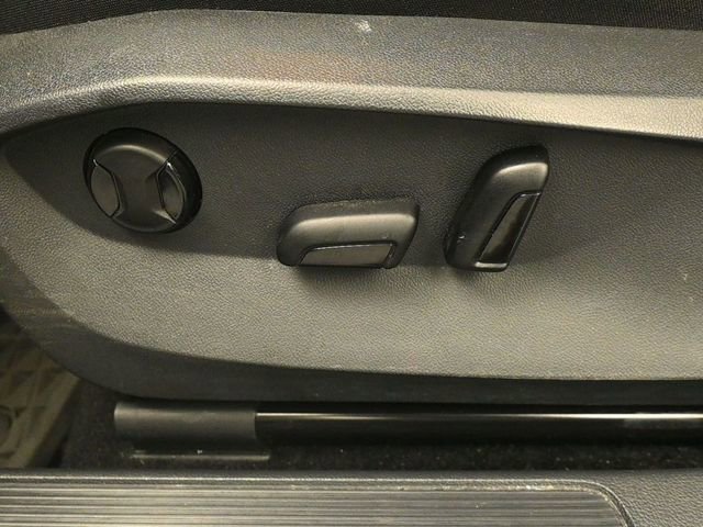 Used 2022 Volkswagen Taos SE image 11