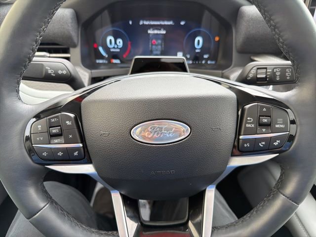 Certified 2025 Ford Explorer Platinum w/ LUX Leather Package image 18