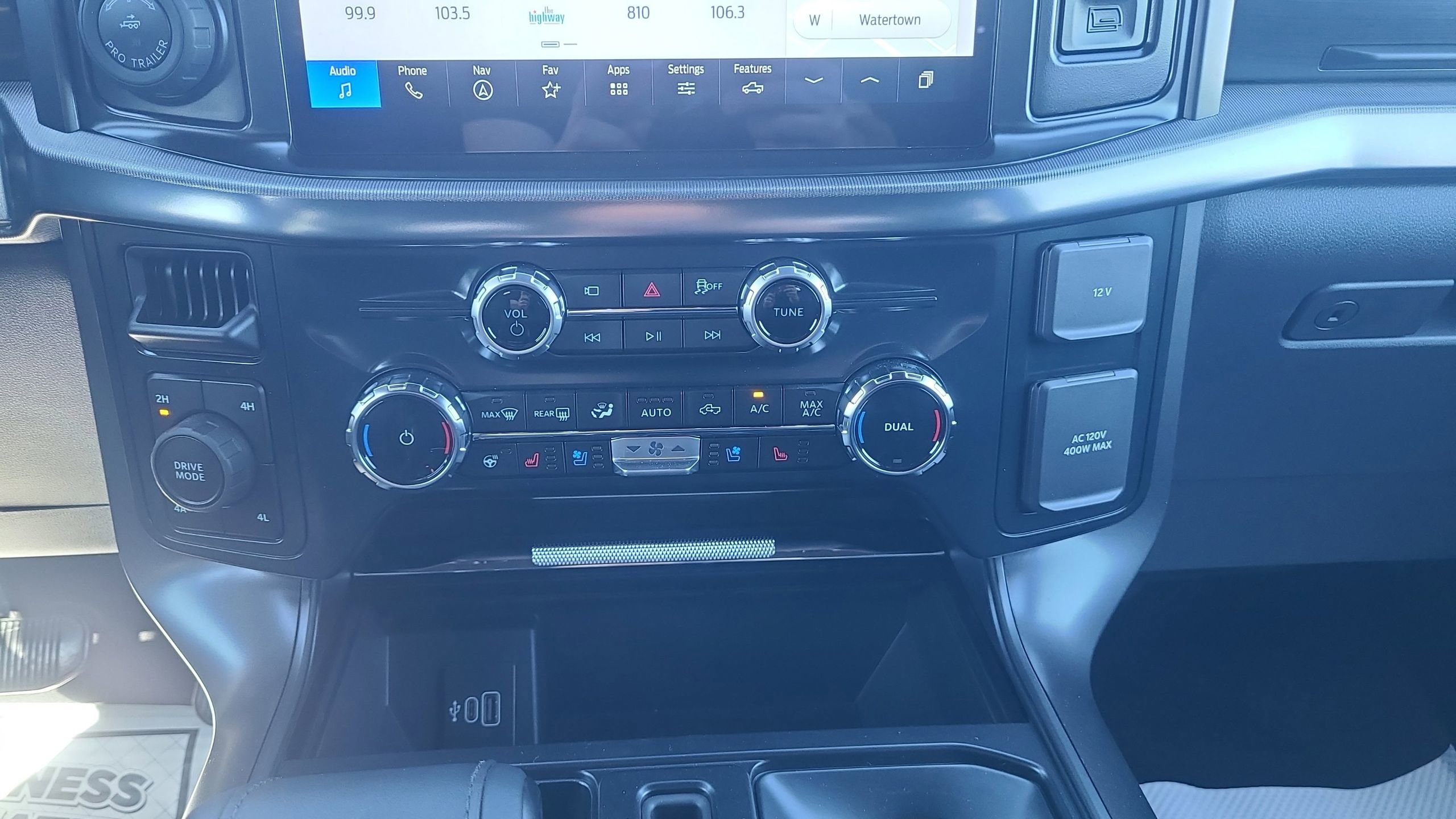 Certified 2025 Ford F150 Lariat AWD/4WD image 24