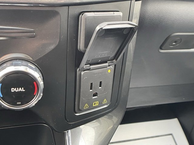 Certified 2022 Ford F150 XLT w/ Equipment Group 302A High image 27