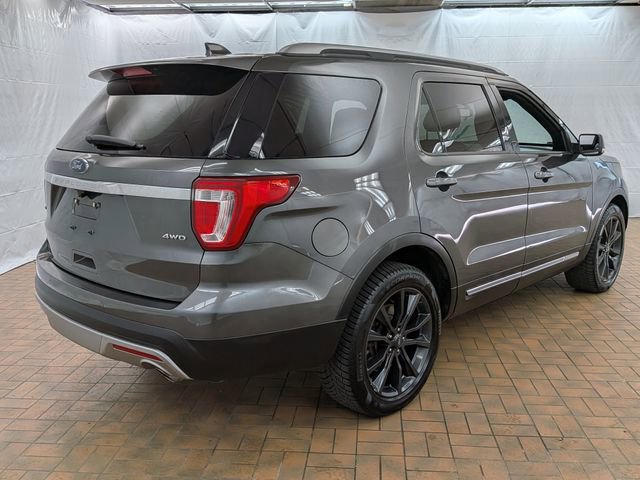 Certified 2017 Ford Explorer XLT w/ Equipment Group 202A AWD/4WD image 7