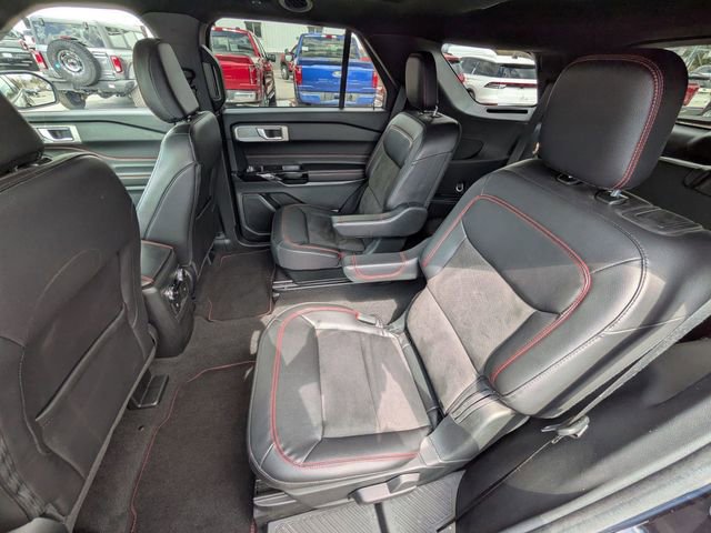 Certified 2023 Ford Explorer ST-Line w/ Class IV Trailer Tow Package image 18