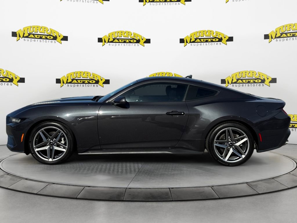 Certified 2024 Ford Mustang Coupe RWD image 2