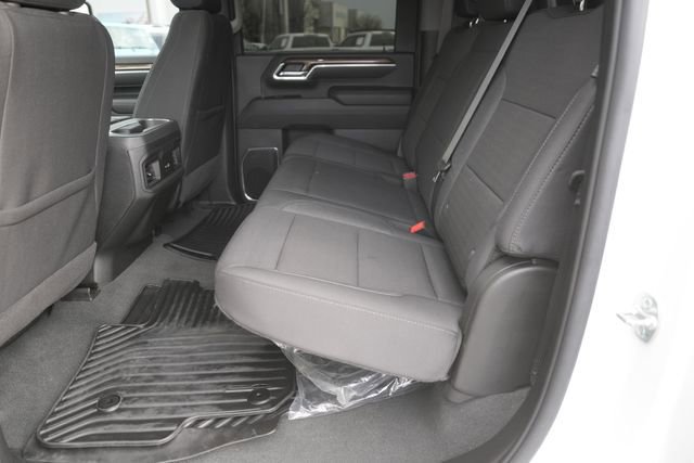 Used 2025 Chevrolet Silverado 3500 LT image 12