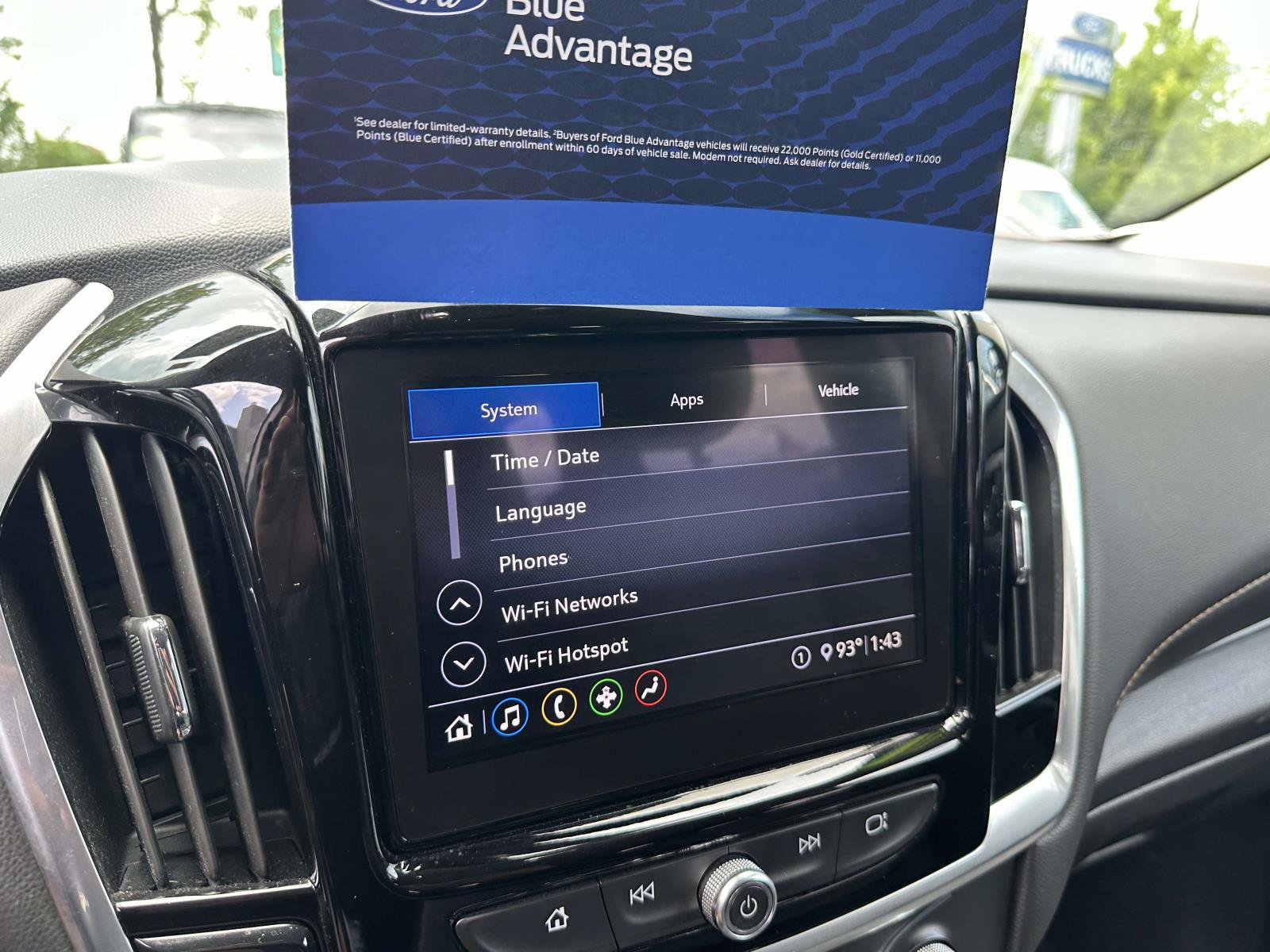 Used 2020 Chevrolet Traverse LT AWD/4WD image 25