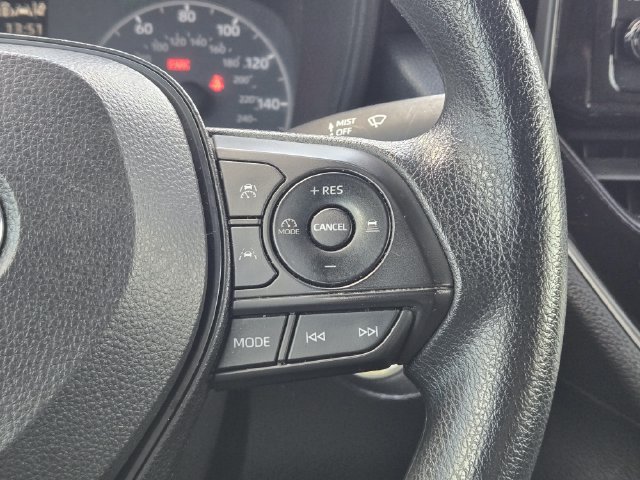 Used 2023 Toyota Corolla Cross AWD Hybrid image 29