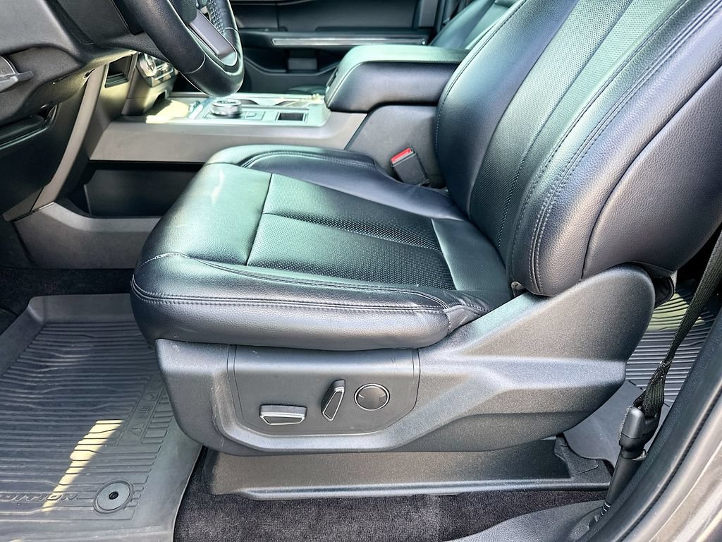Certified 2019 Ford Expedition XLT w/ Equipment Group 201A RWD image 9